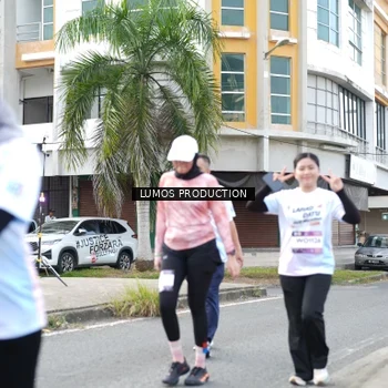 Runner Photo 7993276