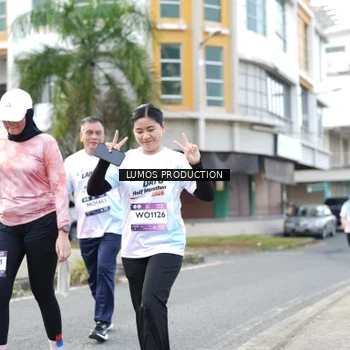 Runner Photo 7993288