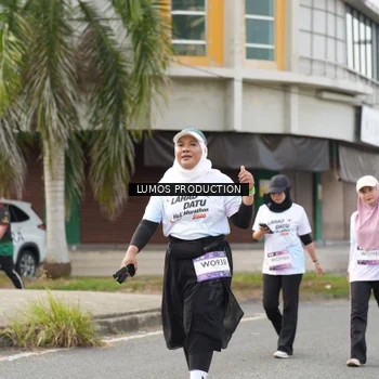 Runner Photo 7993371
