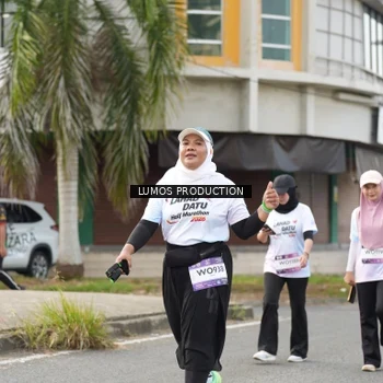 Runner Photo 7993376