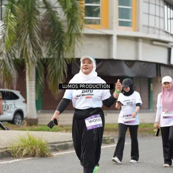 Runner Photo 7993386
