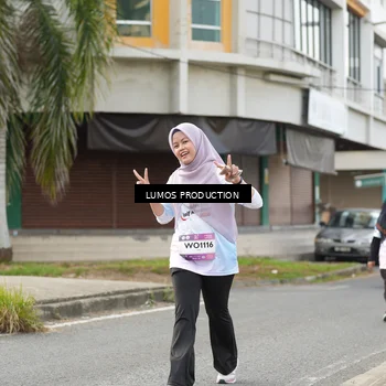 Runner Photo 7993451
