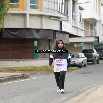 Runner Photo 7993473