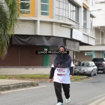 Runner Photo 7993476