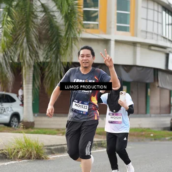 Runner Photo 7993483