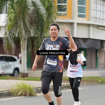 Runner Photo 7993489