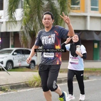 Runner Photo 7993496