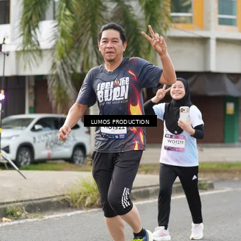 Runner Photo 7993499