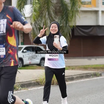 Runner Photo 7993505