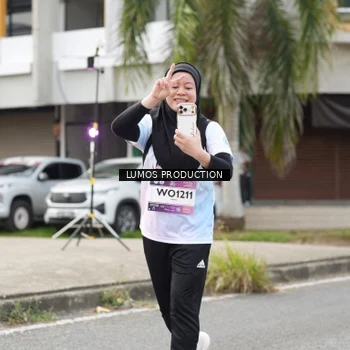 Runner Photo 7993516