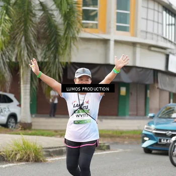Runner Photo 7993532