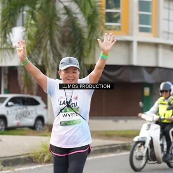 Runner Photo 7993543