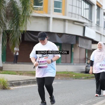 Runner Photo 7993573
