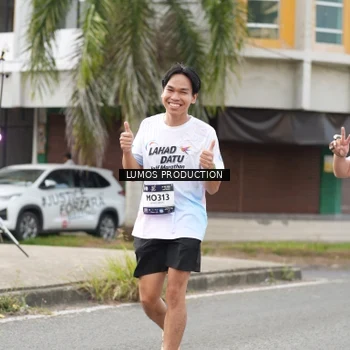 Runner Photo 7993775