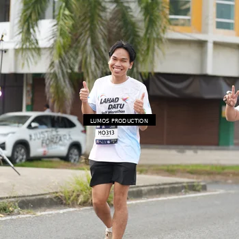 Runner Photo 7993777