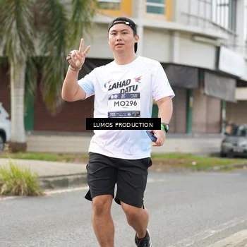Runner Photo 7993786