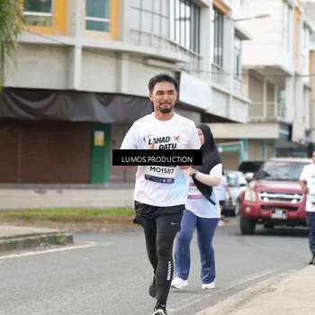 Runner Photo 7993790