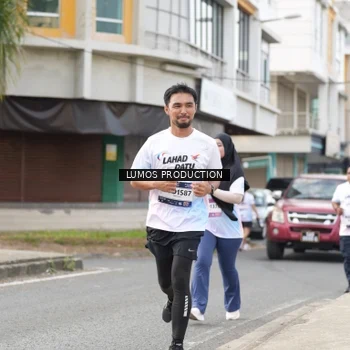 Runner Photo 7993792