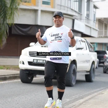 Runner Photo 7993863