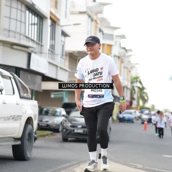 Runner Photo 7993873