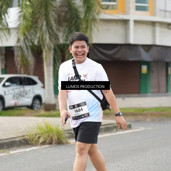 Runner Photo 7993914