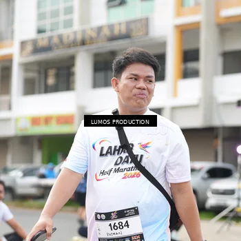 Runner Photo 7993940