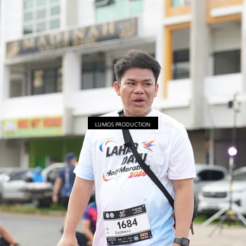 Runner Photo 7993941