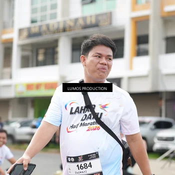 Runner Photo 7993944