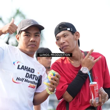 Runner Photo 7993955