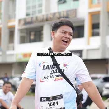 Runner Photo 7993958