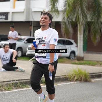 Runner Photo 7993959