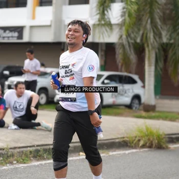 Runner Photo 7993963
