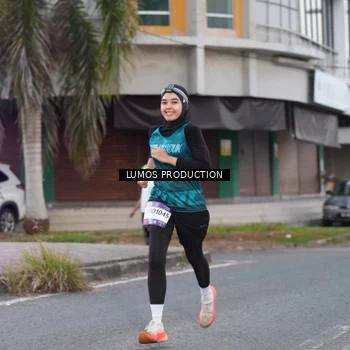 Runner Photo 7994005