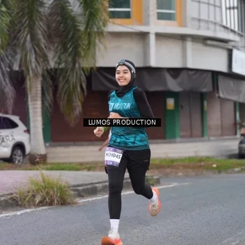 Runner Photo 7994007