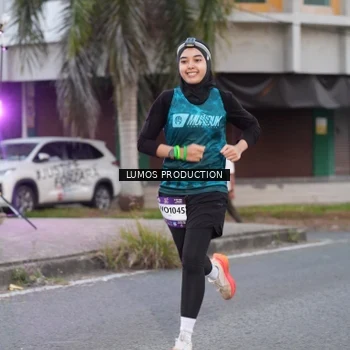 Runner Photo 7994023