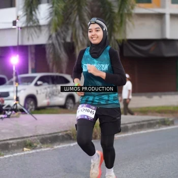 Runner Photo 7994025