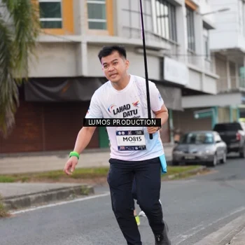 Runner Photo 7994037