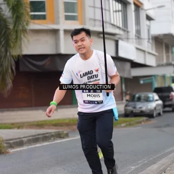 Runner Photo 7994038