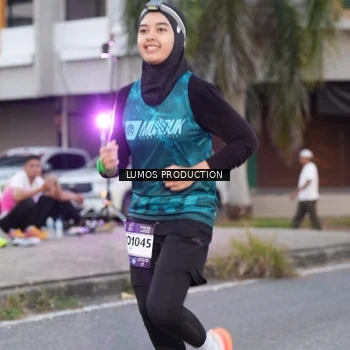 Runner Photo 7994039