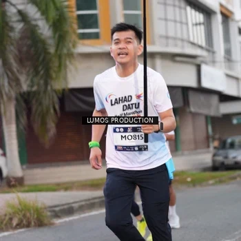 Runner Photo 7994050