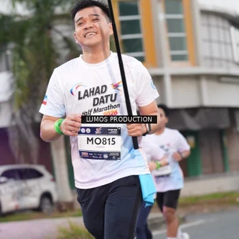 Runner Photo 7994063