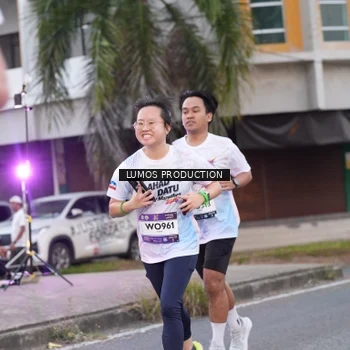 Runner Photo 7994067