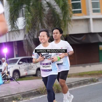 Runner Photo 7994068