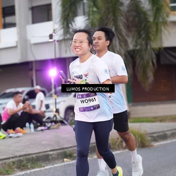 Runner Photo 7994079