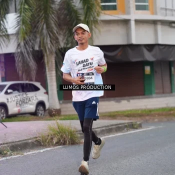 Runner Photo 7994088