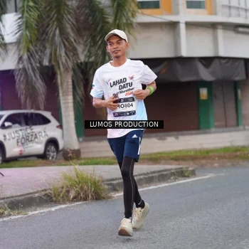Runner Photo 7994090