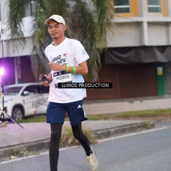 Runner Photo 7994100