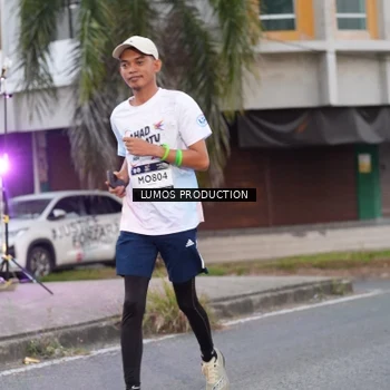 Runner Photo 7994101