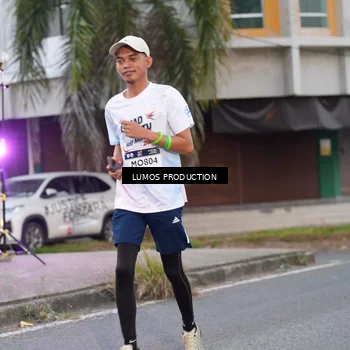 Runner Photo 7994102