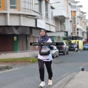 Runner Photo 7994106